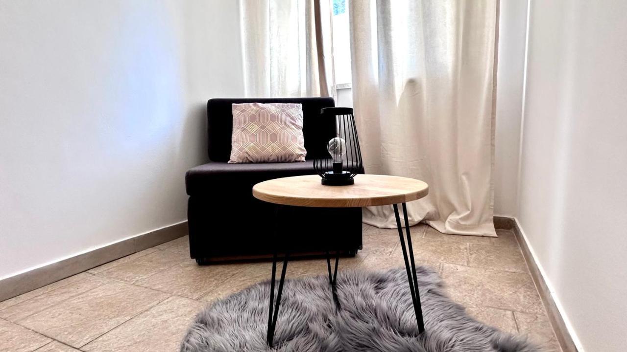 Villa Ester Lopar Extérieur photo