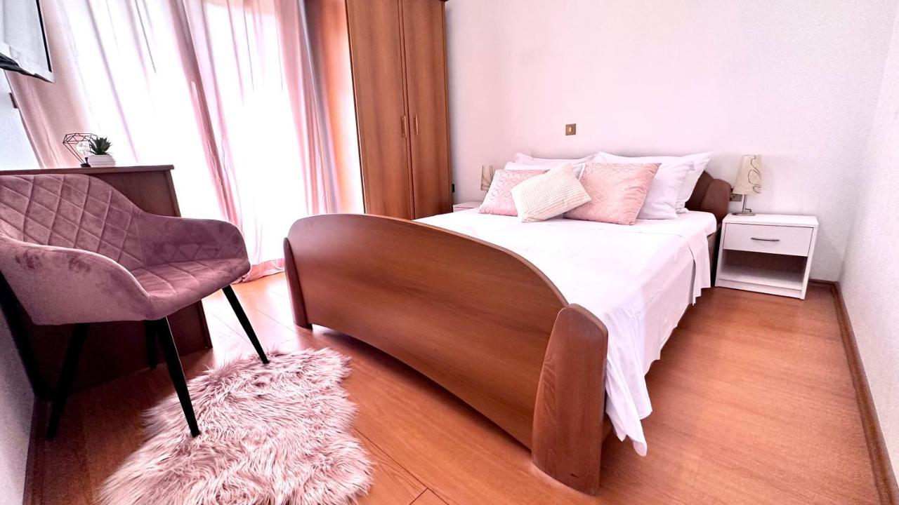 Villa Ester Lopar Extérieur photo