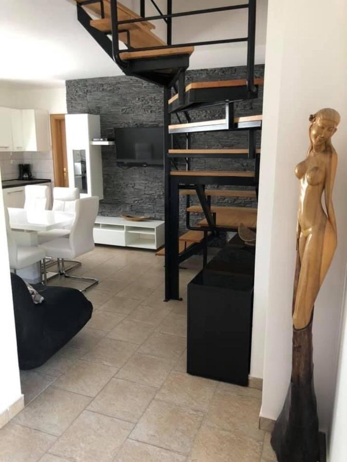 Villa Ester Lopar Extérieur photo