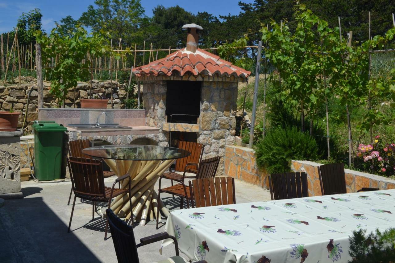 Villa Ester Lopar Extérieur photo