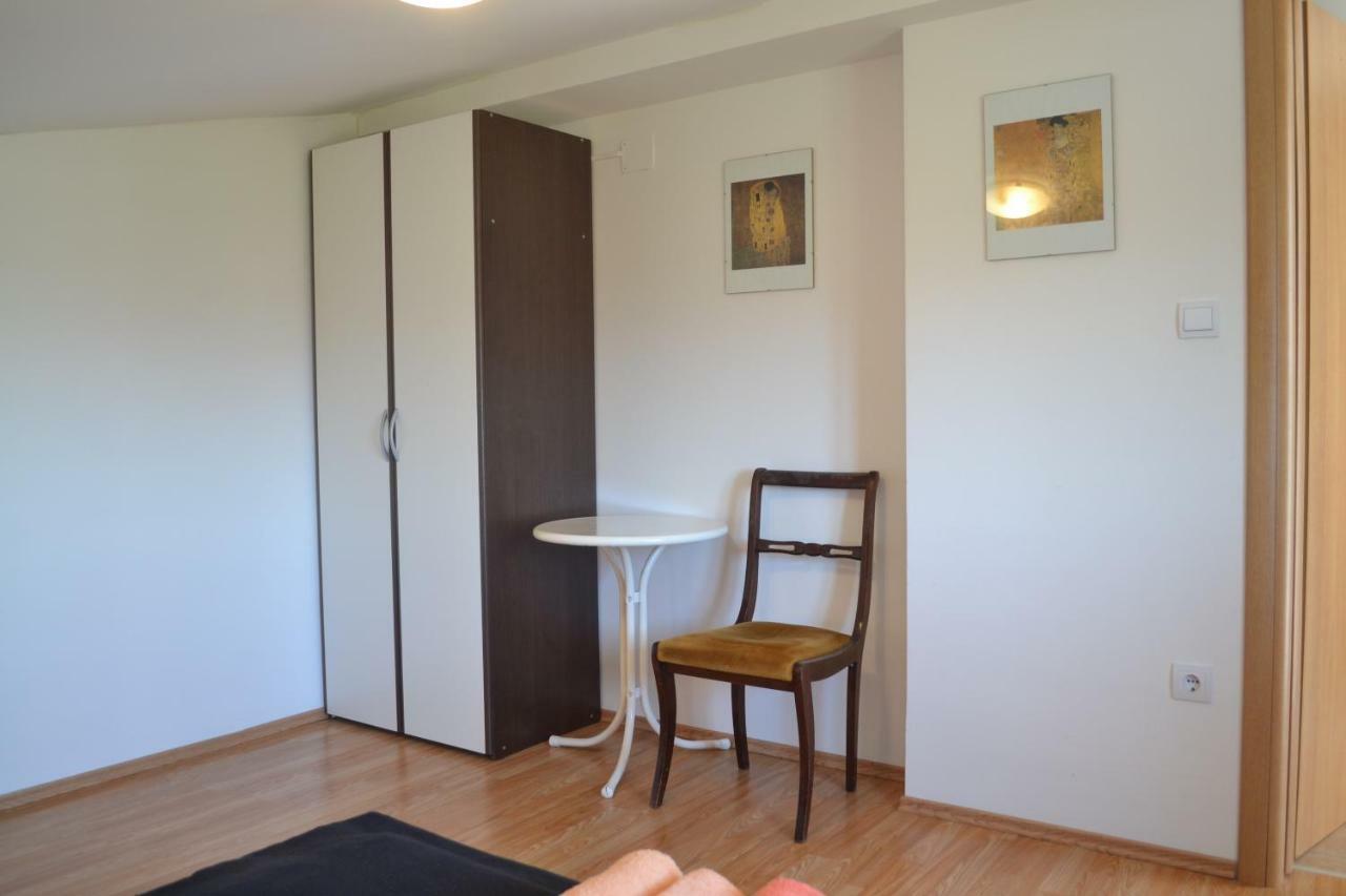 Villa Ester Lopar Extérieur photo